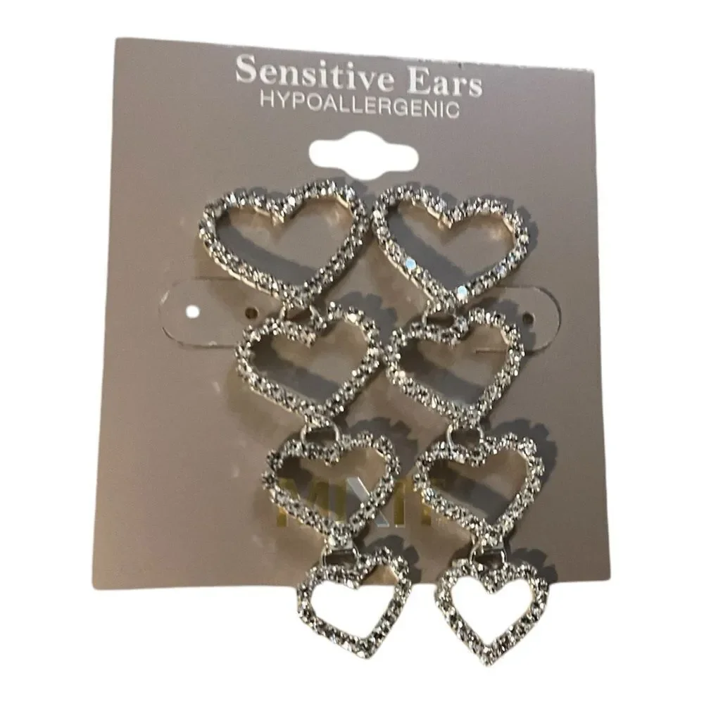 Mixit heart dangle earrings NWT